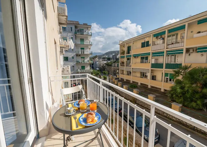 Marziale Luxury Σορέντο